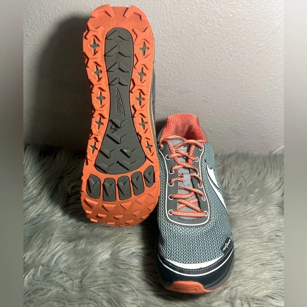 Altra Lone Peak 2.5 Running Black Gray Mesh Red Accents Trail Sneaker Size 7.5